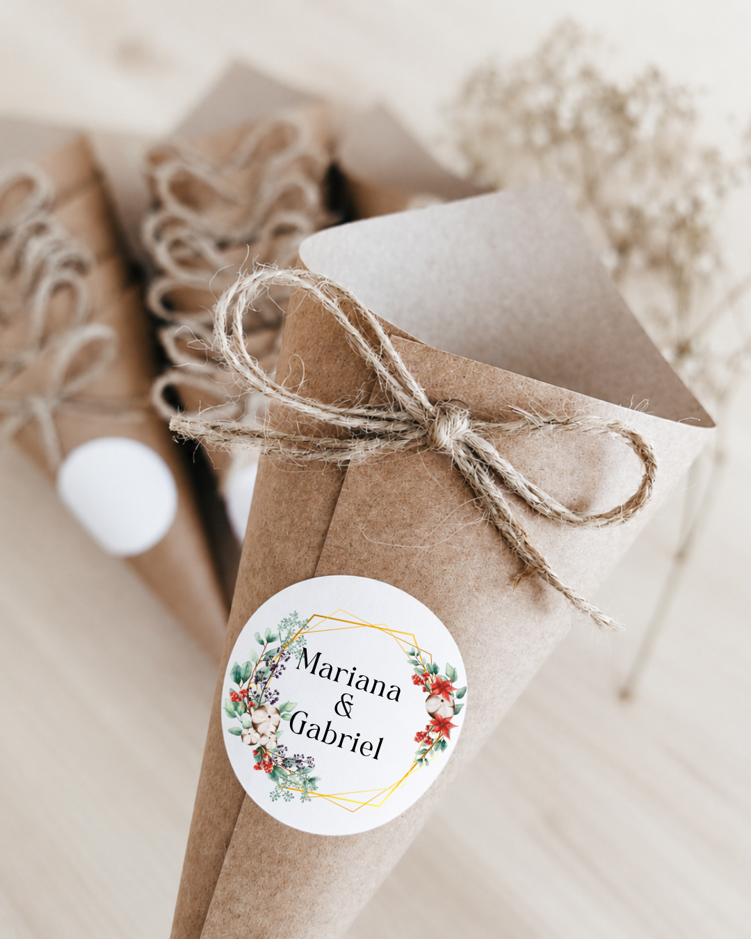 Cone kraft com laço e autocolante Packs - Casamento